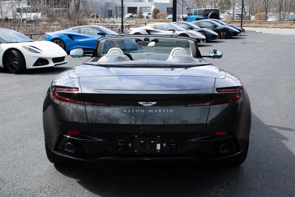 2025 Aston Martin DB12