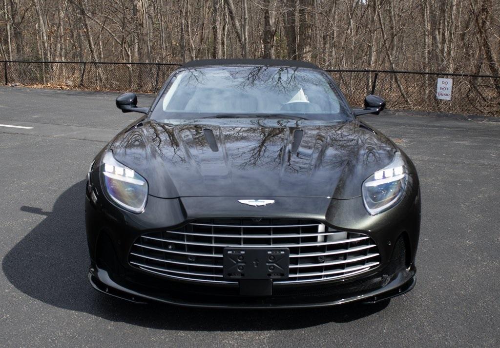 2025 Aston Martin DB12