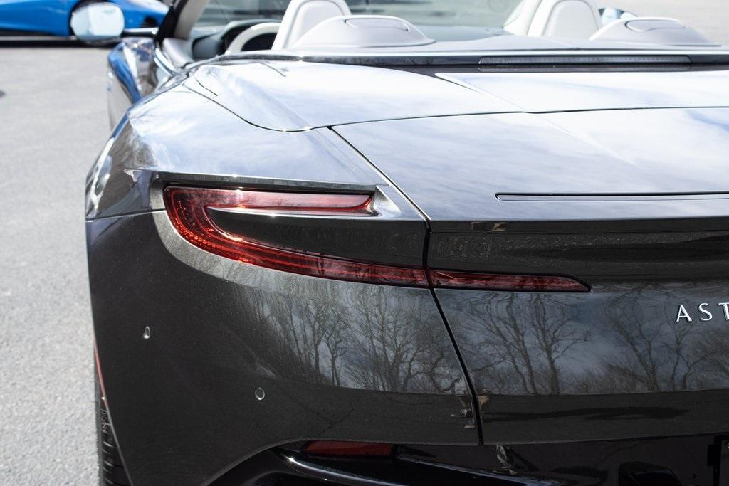 2025 Aston Martin DB12