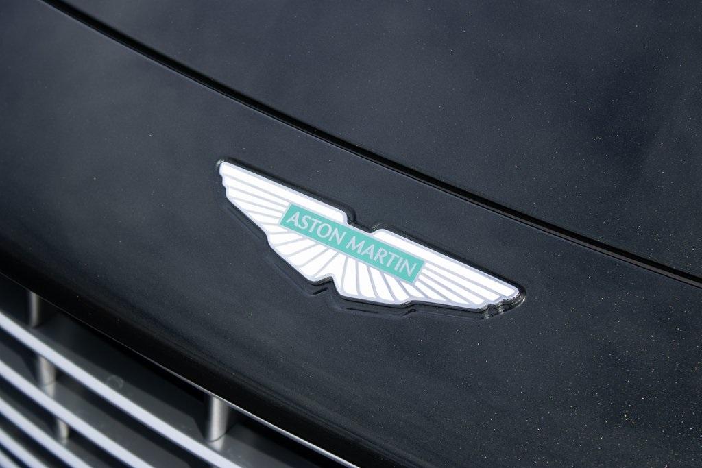 2025 Aston Martin DB12