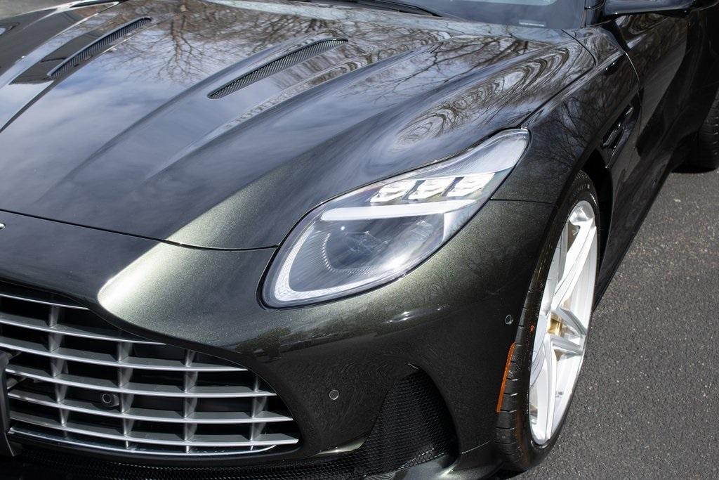 2025 Aston Martin DB12