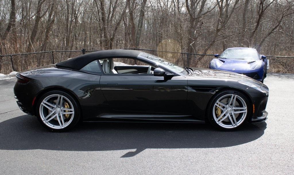 2025 Aston Martin DB12