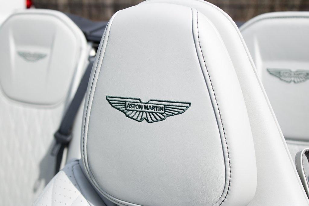 2025 Aston Martin DB12