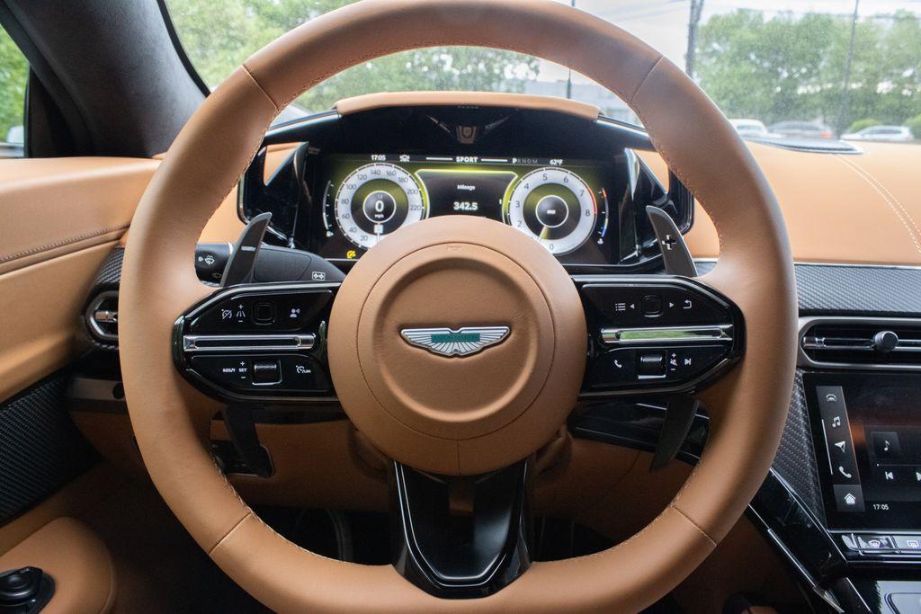 2025 Aston Martin Vantage