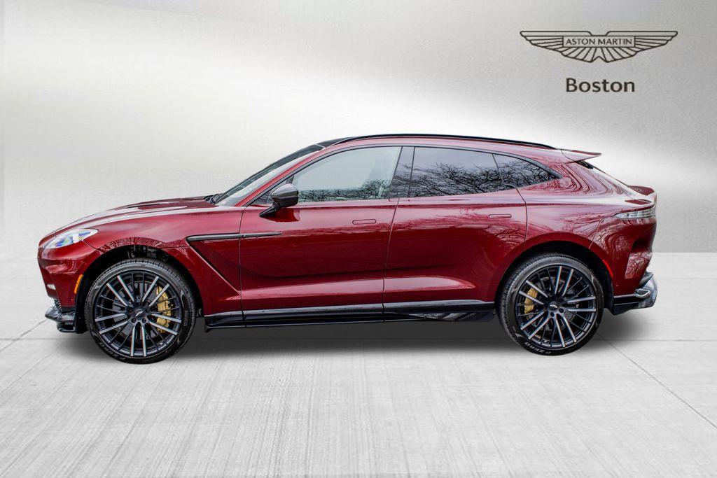 2025 Aston Martin DBX