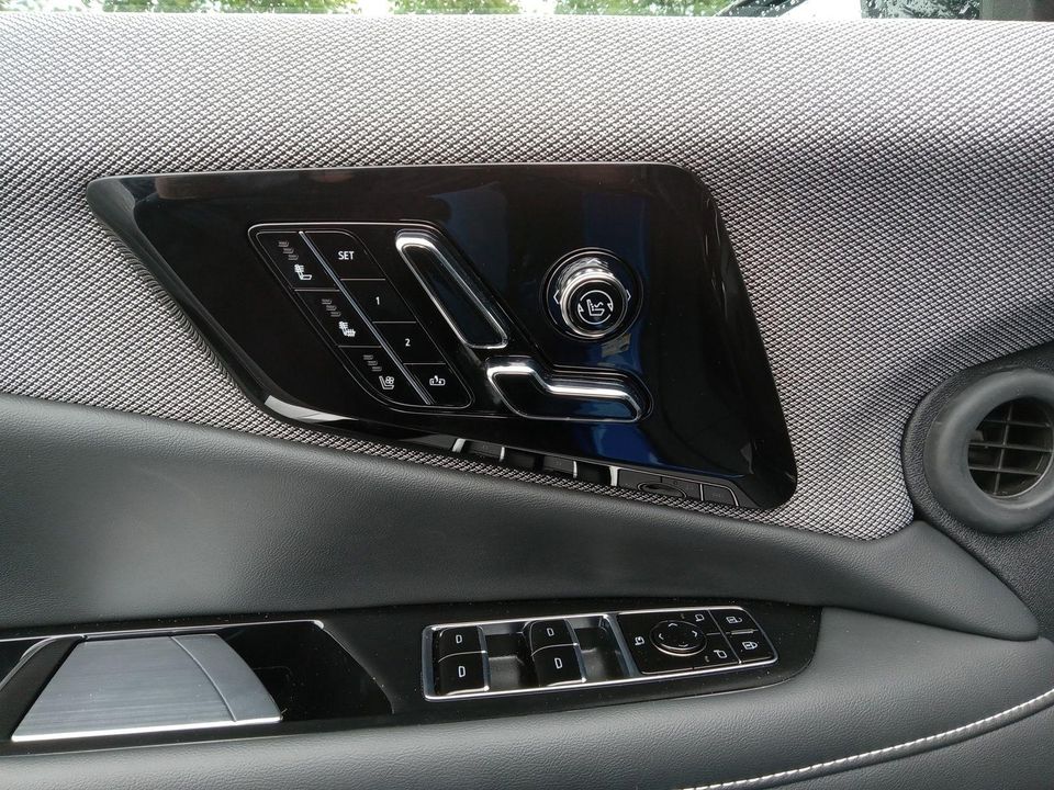 2025 Cadillac OPTIQ