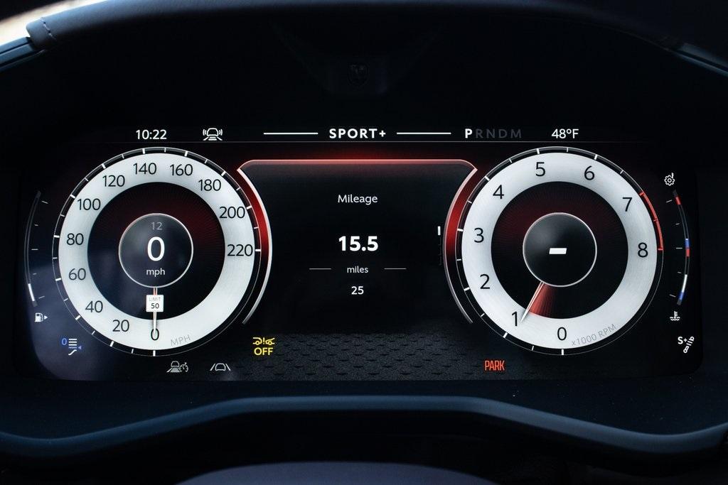 2025 Aston Martin DBX