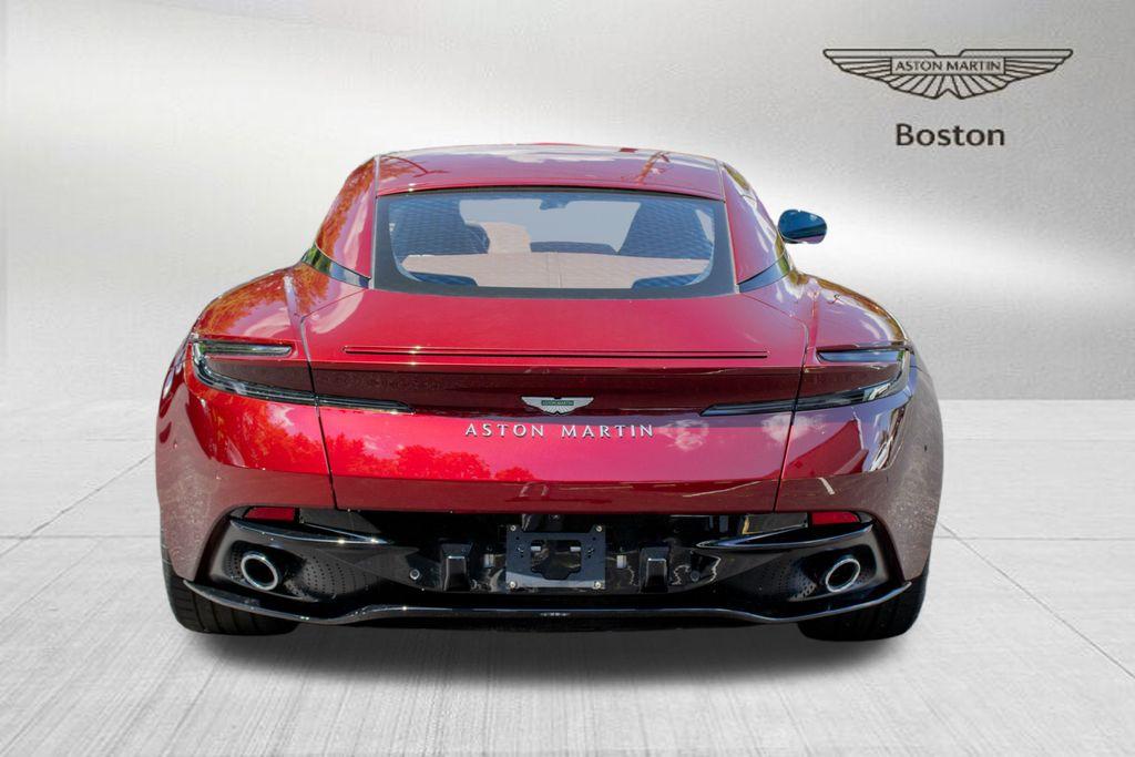 2025 Aston Martin DB12