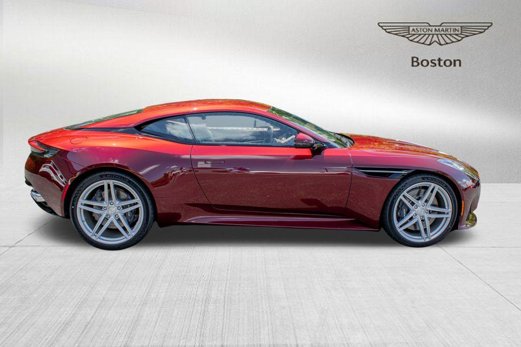 2025 Aston Martin DB12