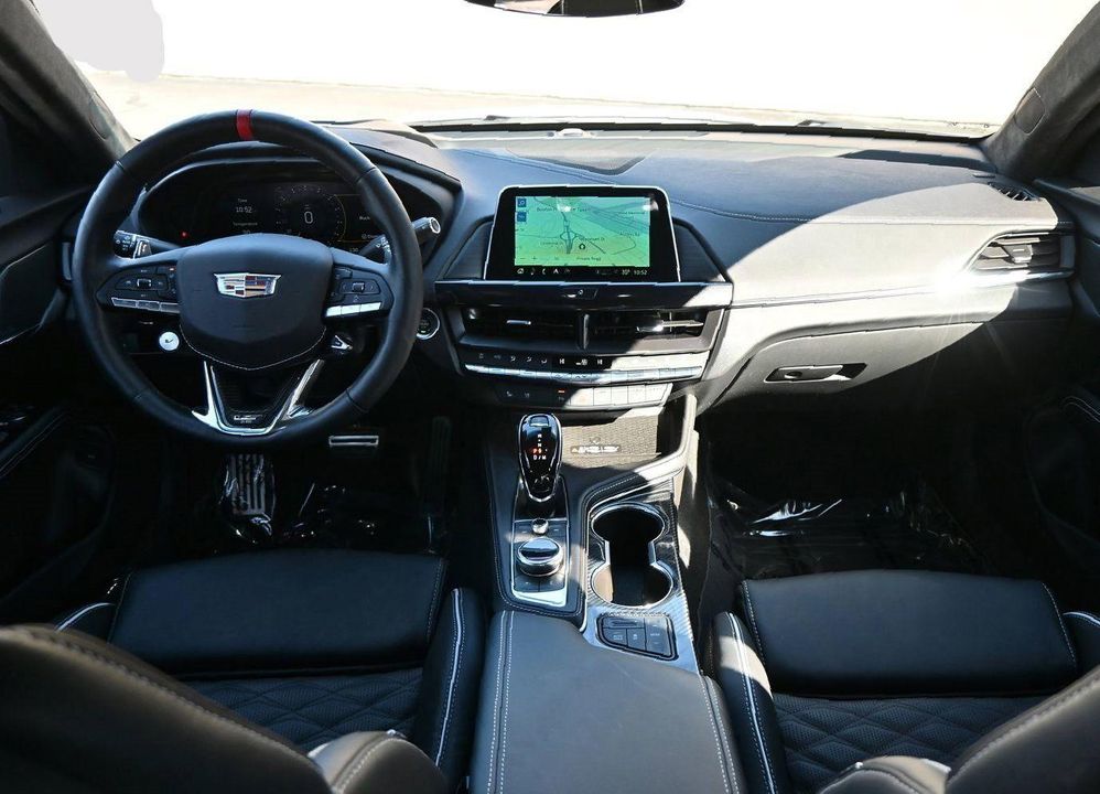 2025 Cadillac CT4