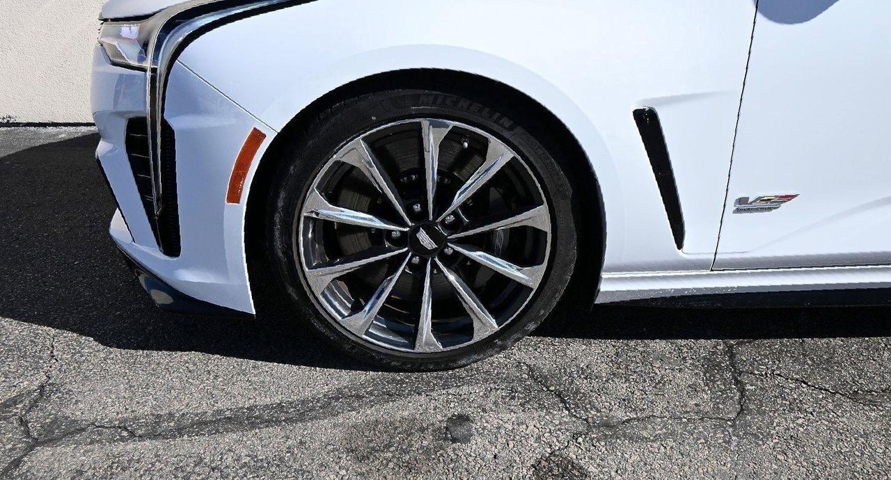2025 Cadillac CT4