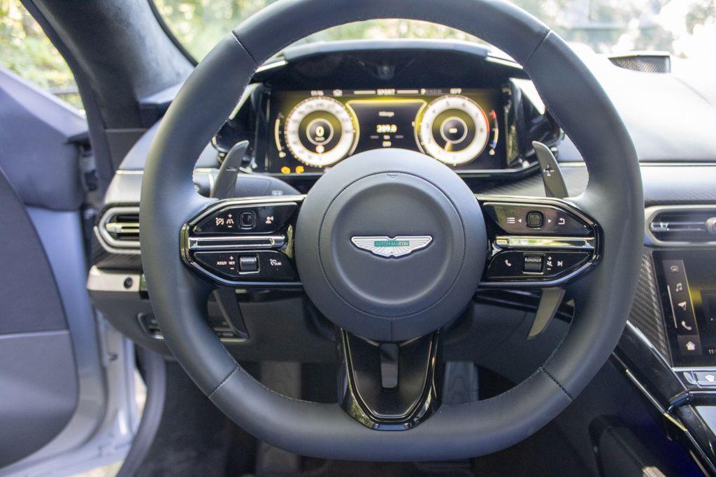 2025 Aston Martin Vantage