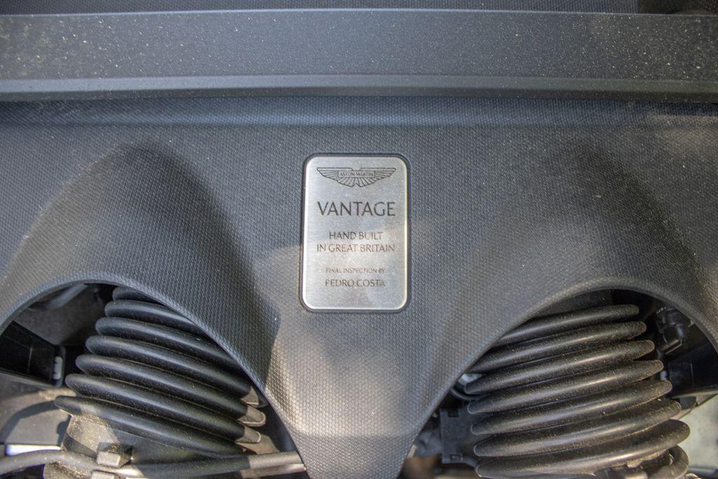 2025 Aston Martin Vantage