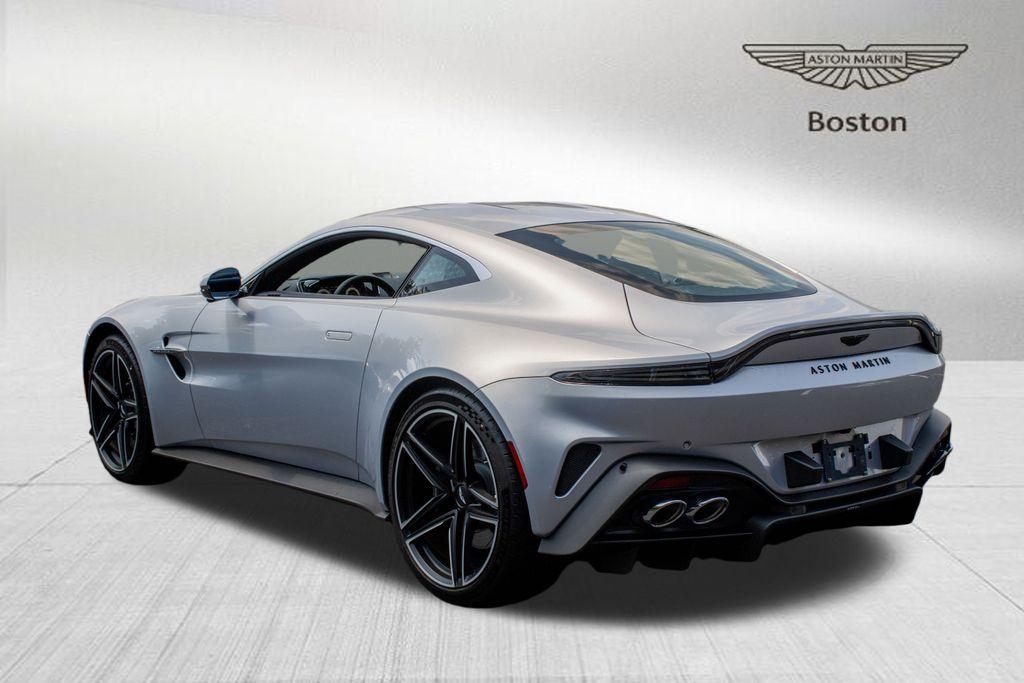 2025 Aston Martin Vantage