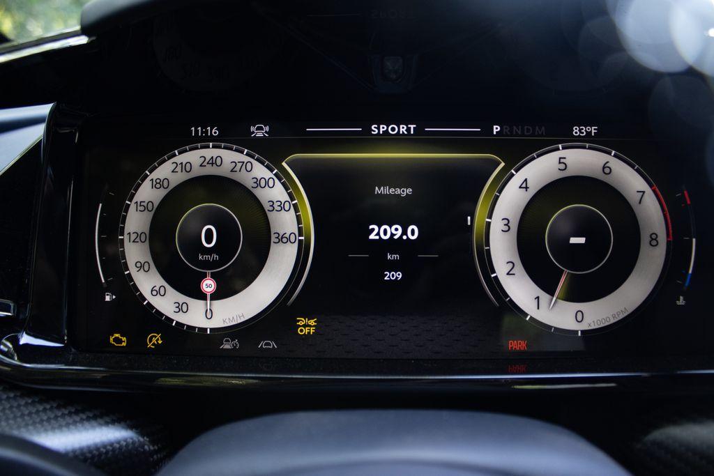 2025 Aston Martin Vantage