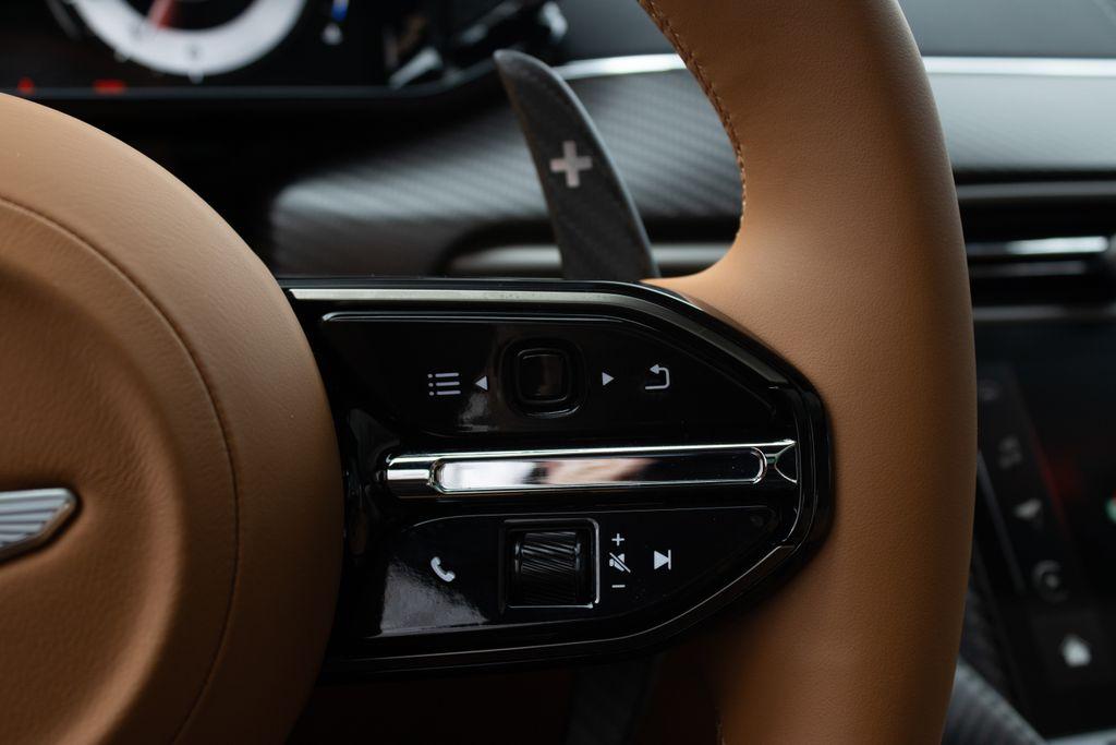 2025 Aston Martin Vanquish