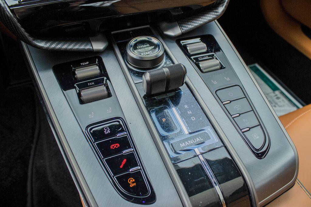 2025 Aston Martin Vanquish