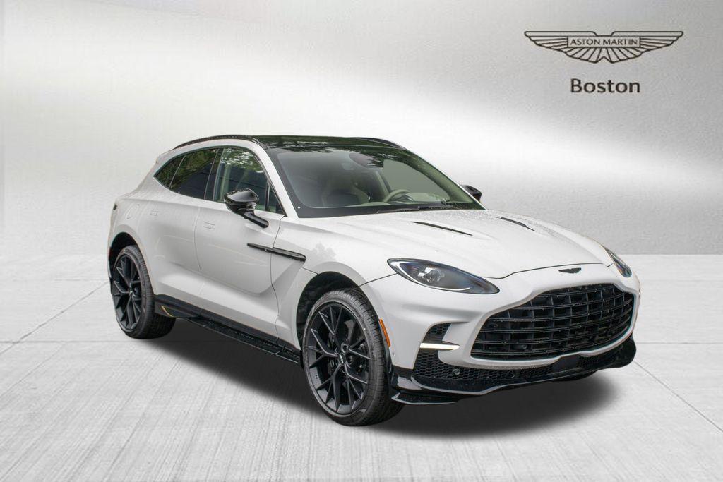 2025 Aston Martin DBX