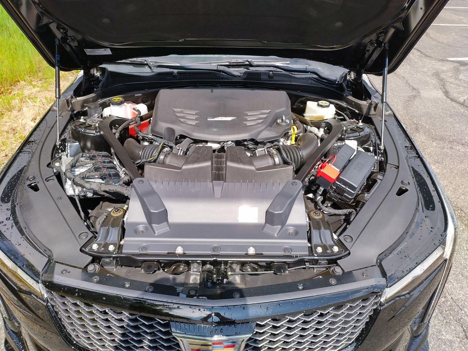 2025 Cadillac CT4