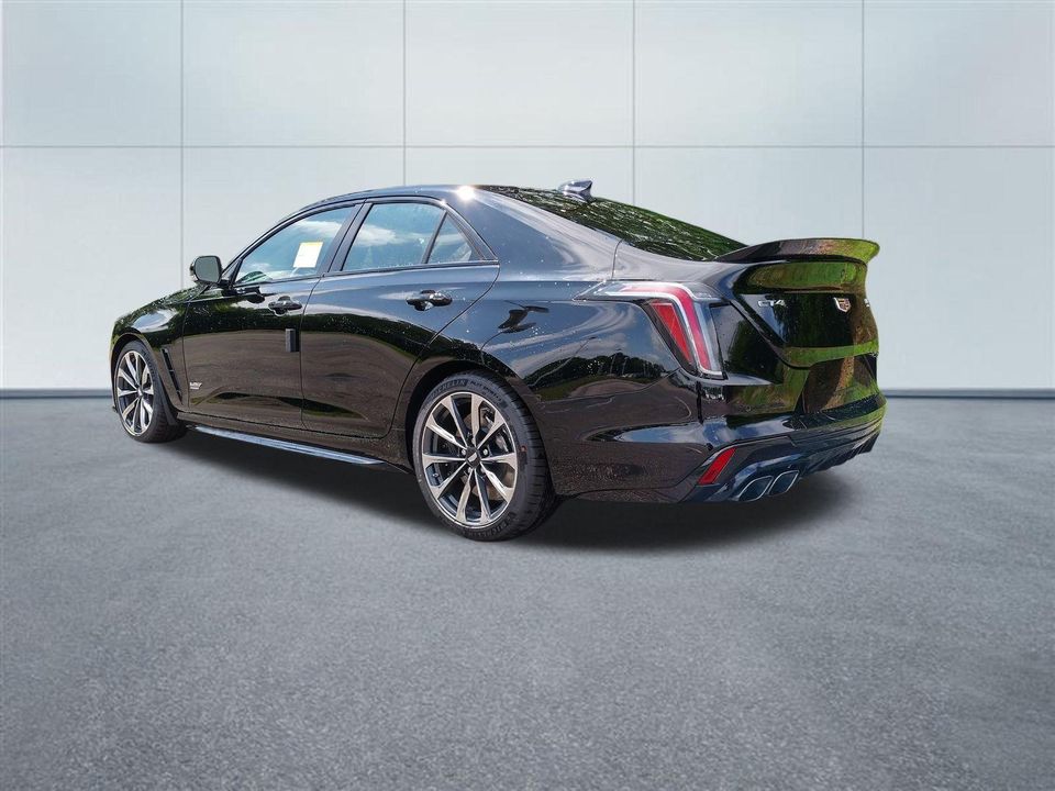 2025 Cadillac CT4