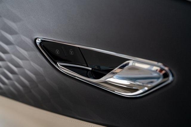2025 Bentley Flying Spur