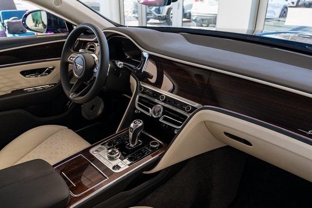 2025 Bentley Flying Spur