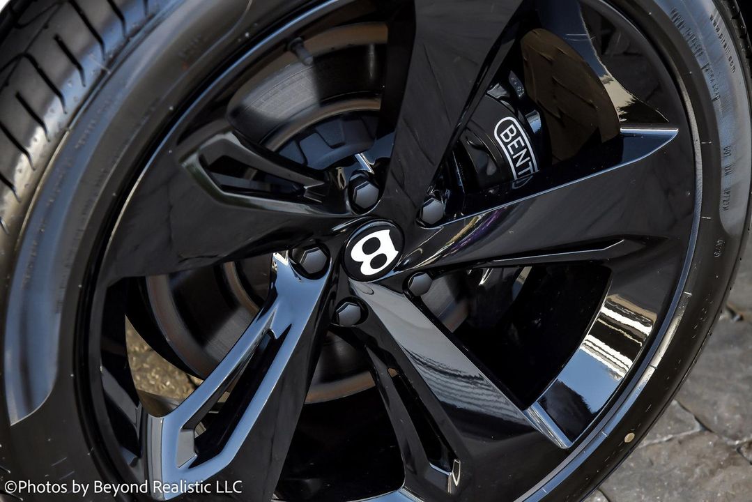 2024 Bentley Bentayga EWB