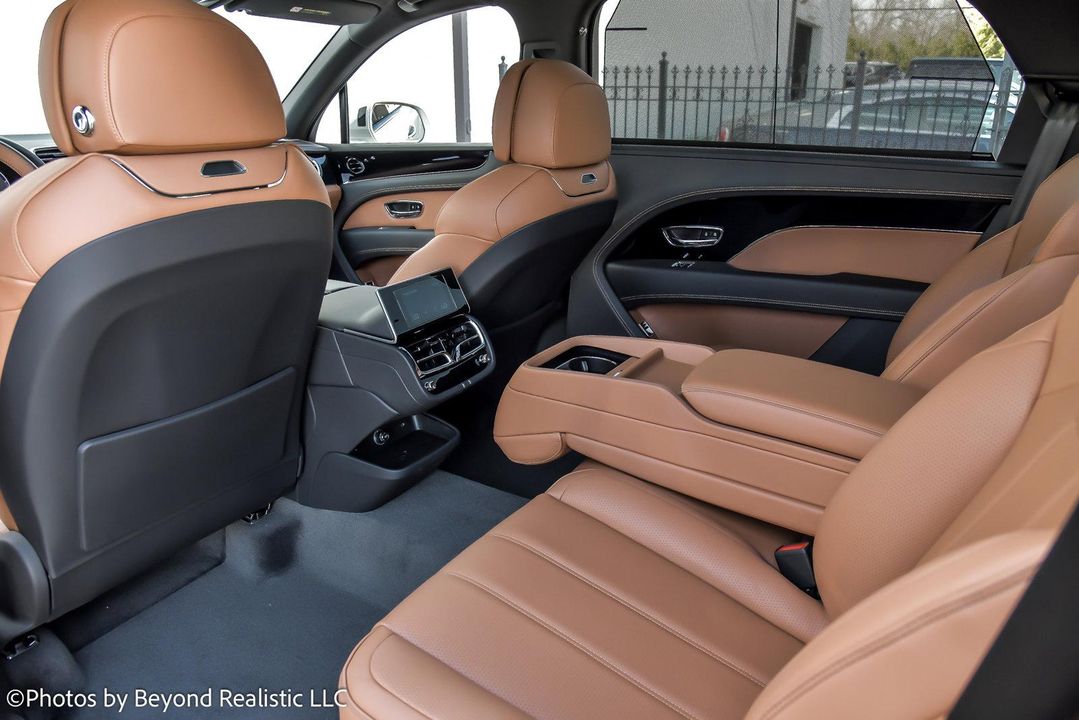 2024 Bentley Bentayga EWB
