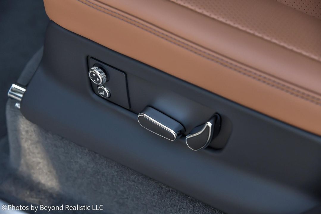 2024 Bentley Bentayga EWB