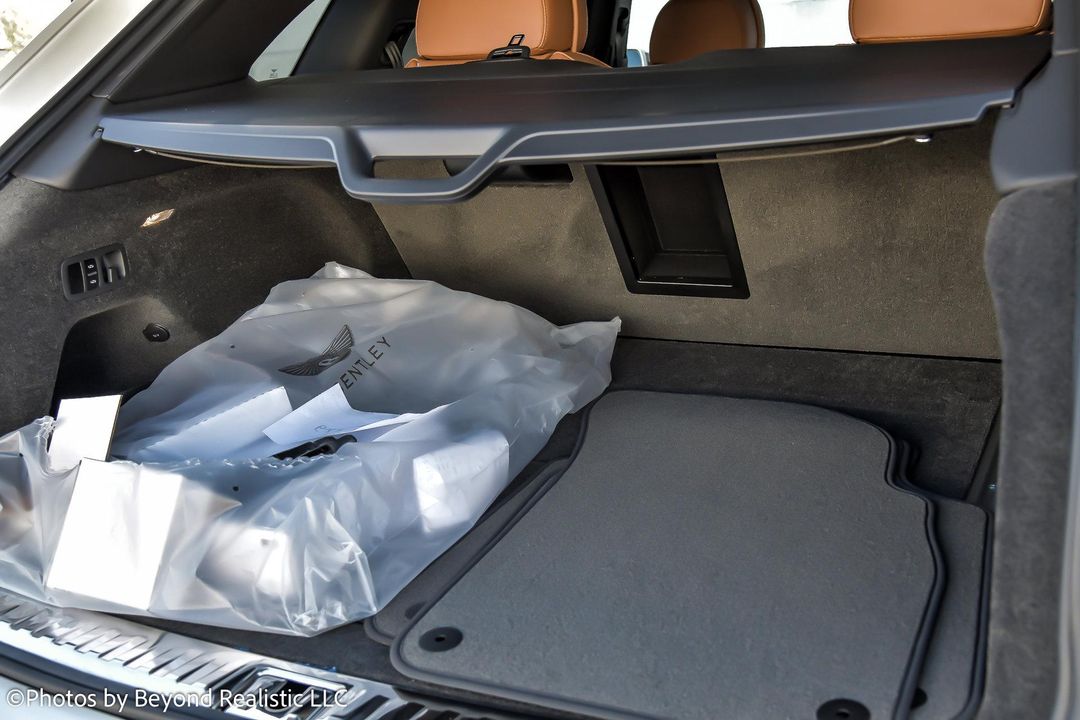 2024 Bentley Bentayga EWB