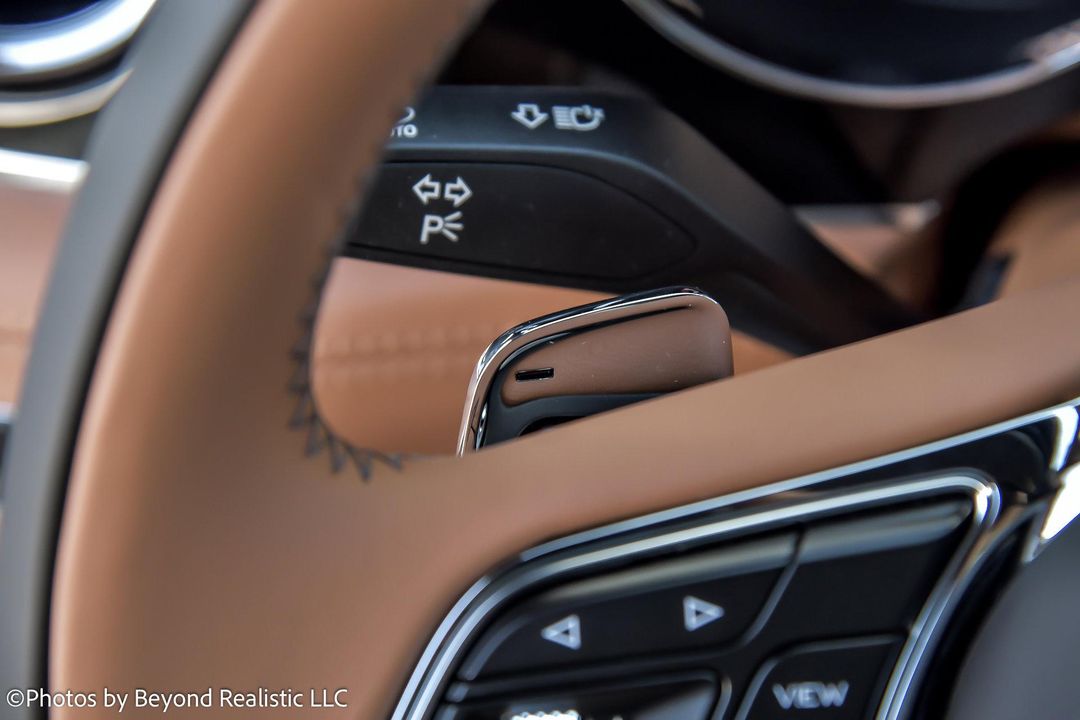 2024 Bentley Bentayga EWB