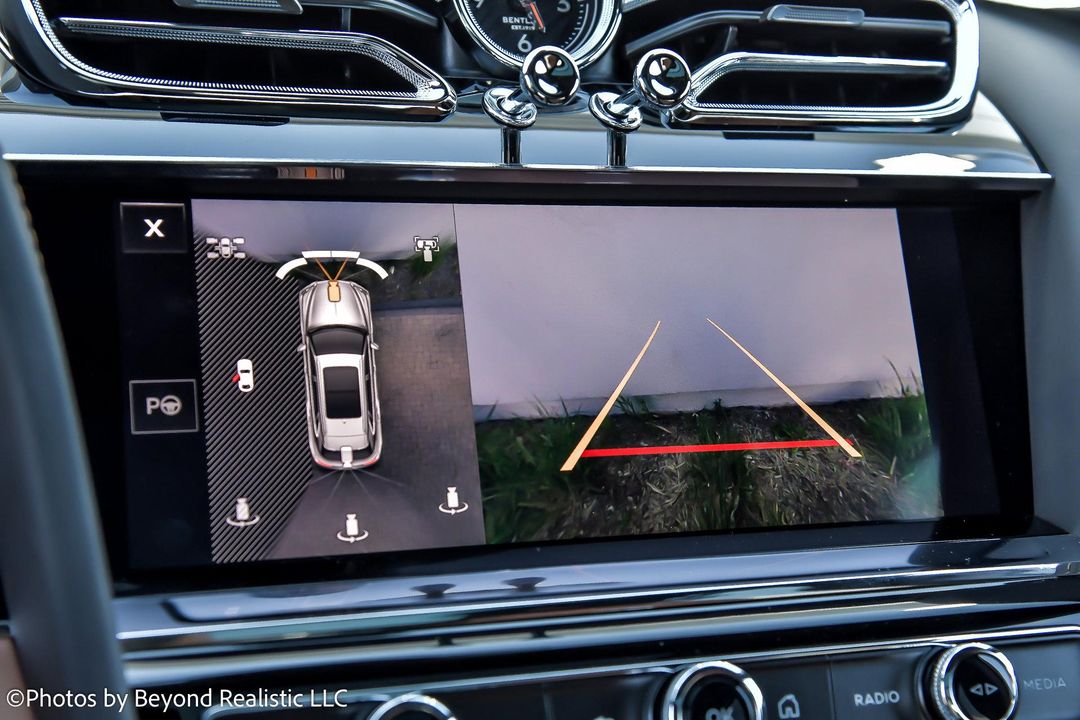2024 Bentley Bentayga EWB