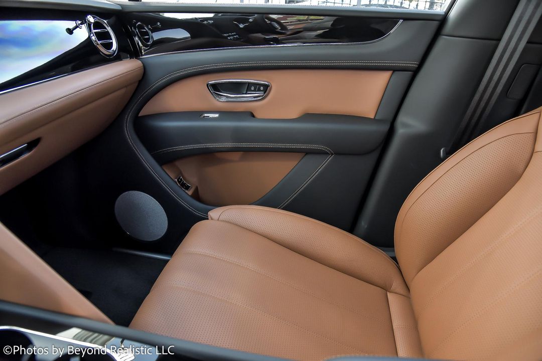 2024 Bentley Bentayga EWB