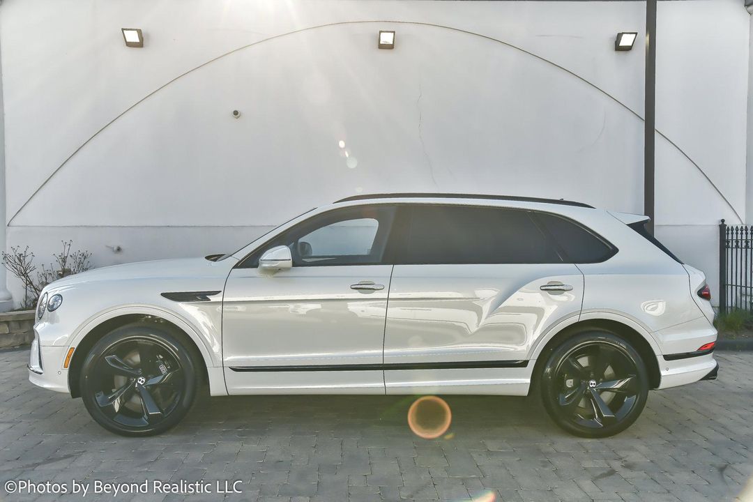 2024 Bentley Bentayga EWB