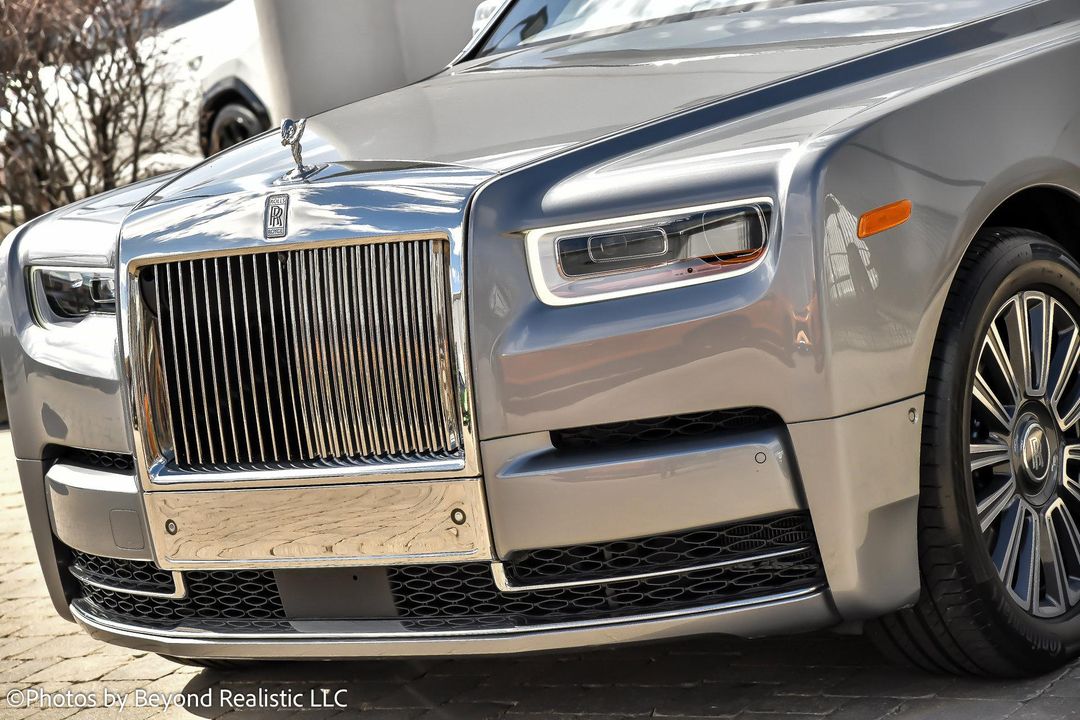 2022 Rolls-Royce Phantom