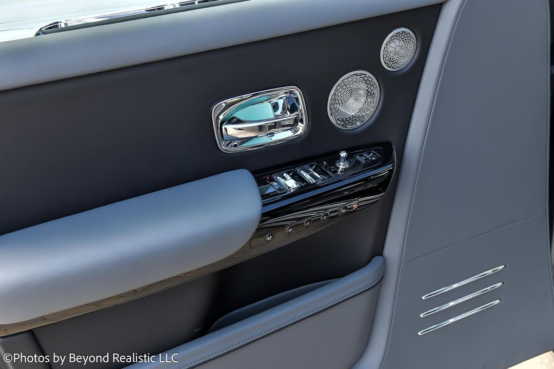 2022 Rolls-Royce Phantom