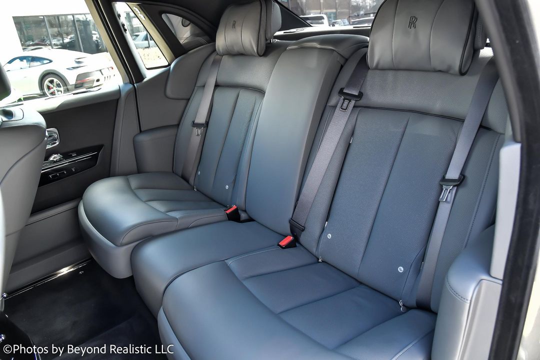 2022 Rolls-Royce Phantom