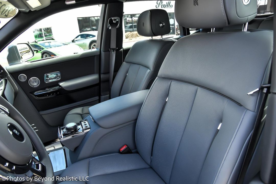 2022 Rolls-Royce Phantom