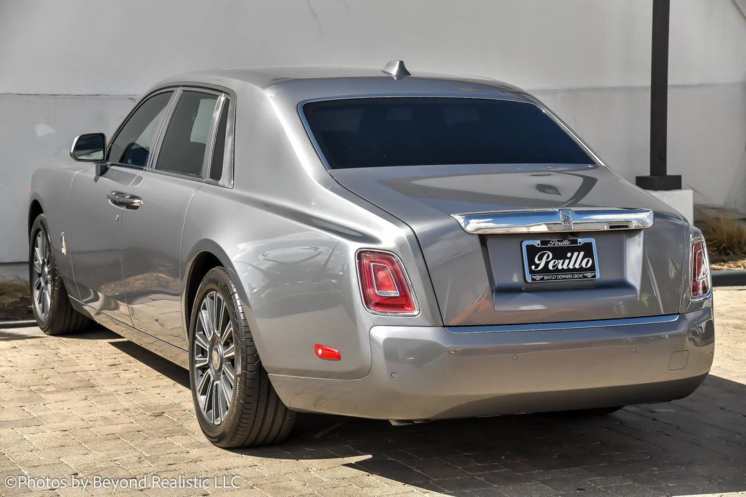 2022 Rolls-Royce Phantom