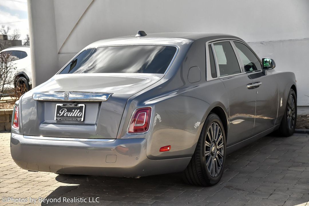 2022 Rolls-Royce Phantom