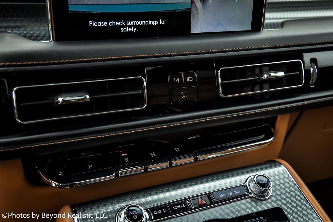 2023 Lincoln Aviator