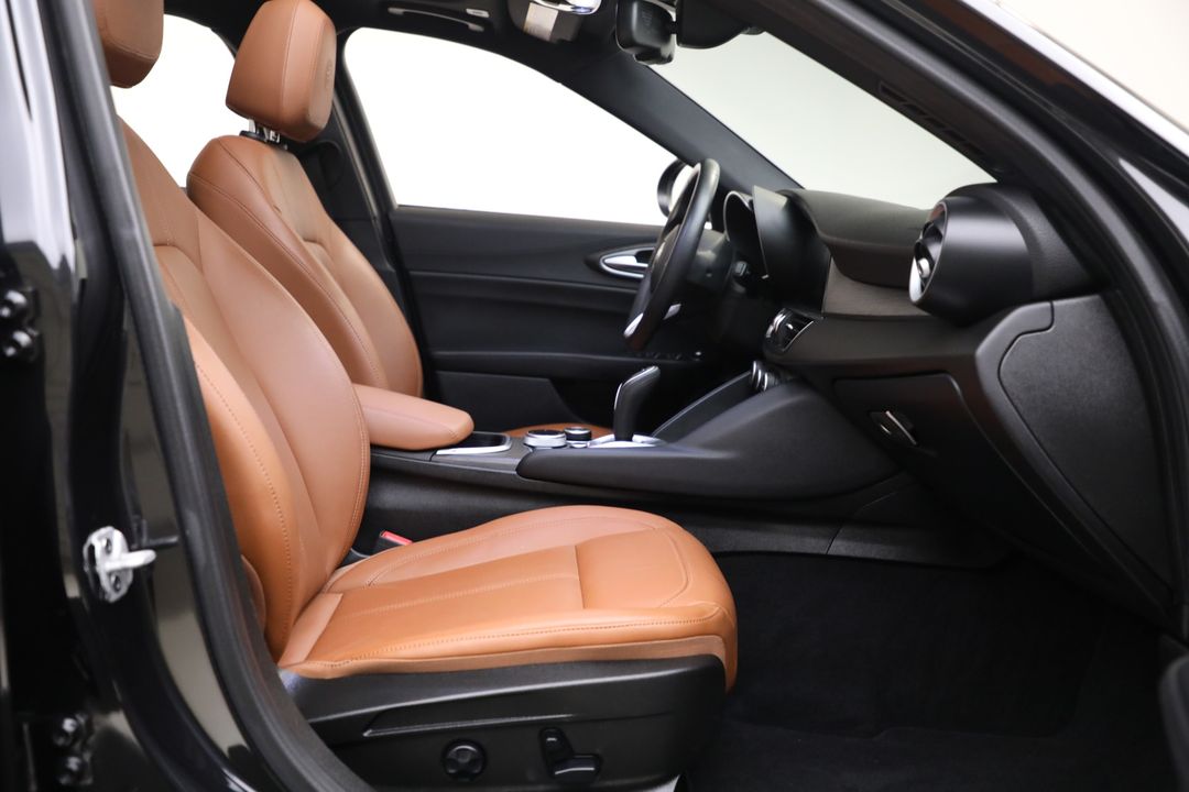 2022 Alfa Romeo Giulia