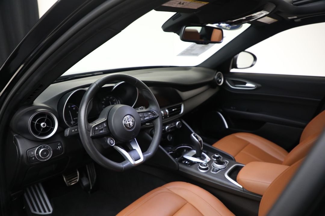 2022 Alfa Romeo Giulia