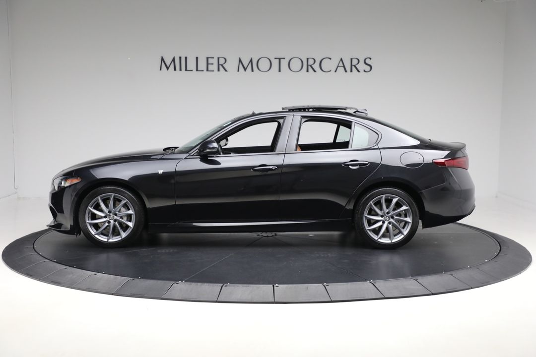 2022 Alfa Romeo Giulia