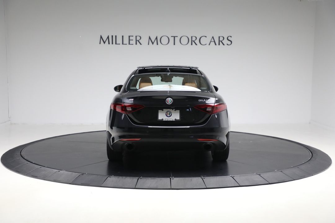 2022 Alfa Romeo Giulia