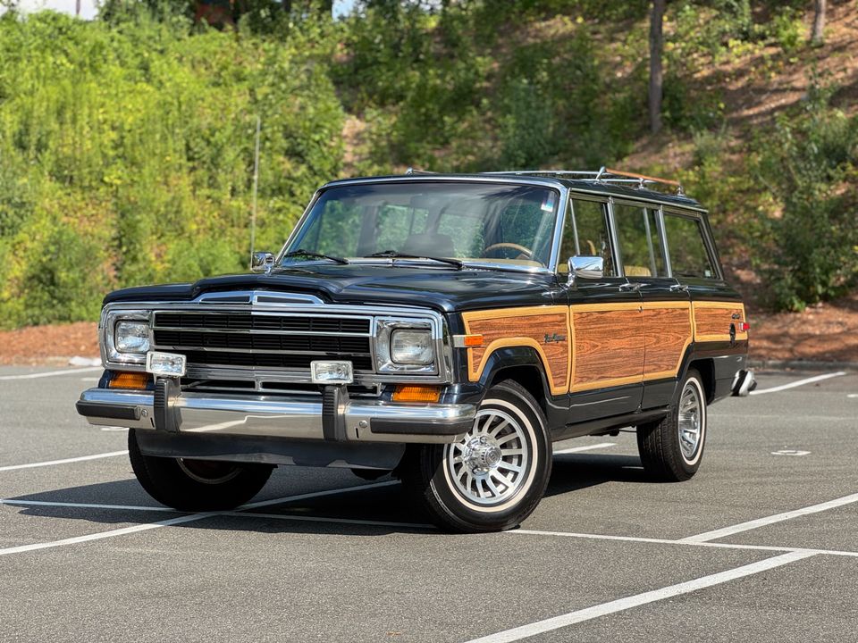 1988 Jeep Grand Wagoneer