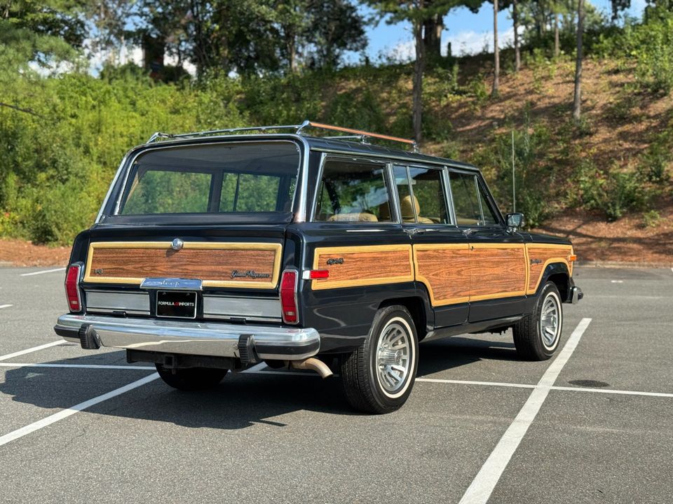 1988 Jeep Grand Wagoneer