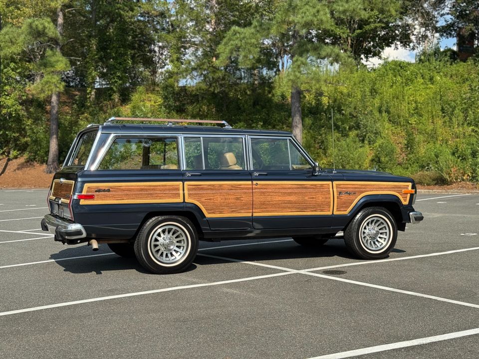 1988 Jeep Grand Wagoneer