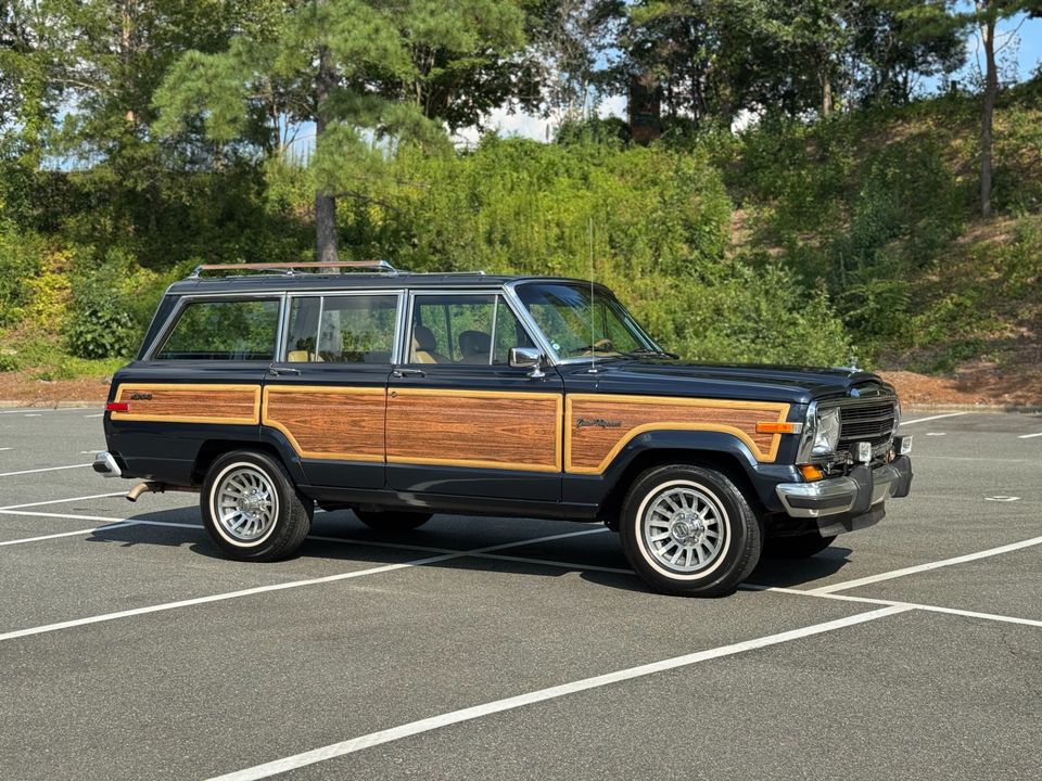 1988 Jeep Grand Wagoneer