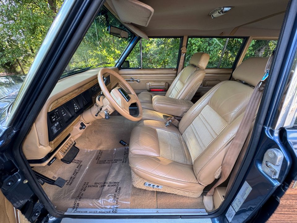 1988 Jeep Grand Wagoneer